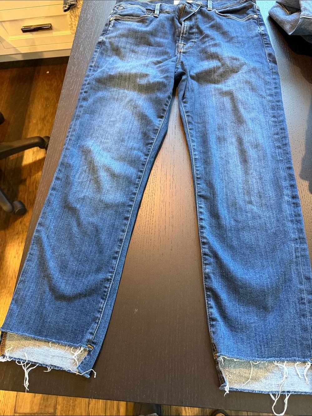 Frame Denim Blue Straight-Leg Jeans with Raw Hem